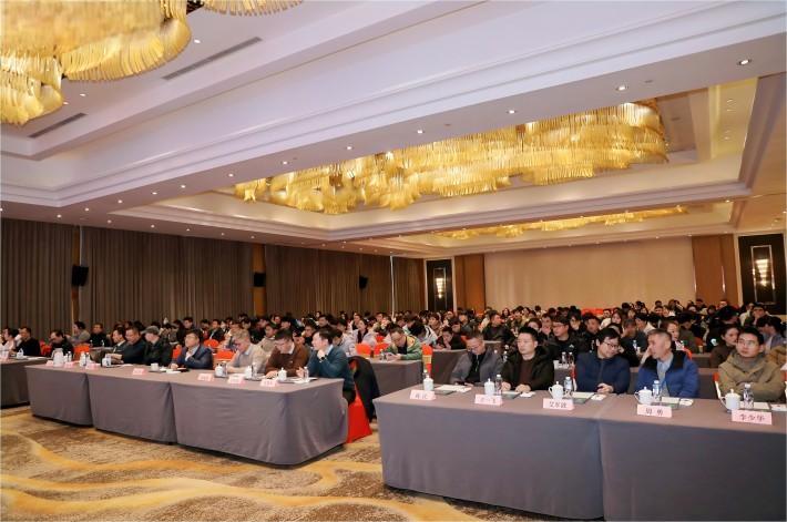 与 AI 相伴 策马逐梦|领科汇智2025年年终总结暨表彰大会圆满落幕